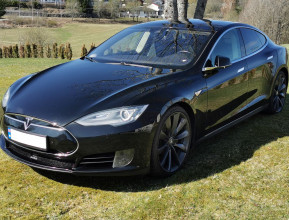 Tesla Model S 2016 - 1 