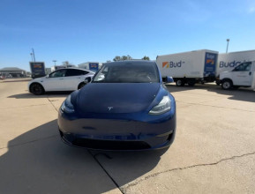Tesla Model Y 2021 - 4 