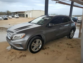 2015 MERCEDES-BENZ GLA 250 4MATIC 
