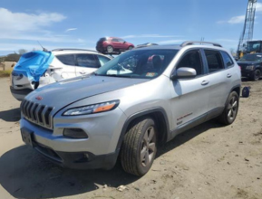 Jeep Cherokee 2017 Latitude - 3 
