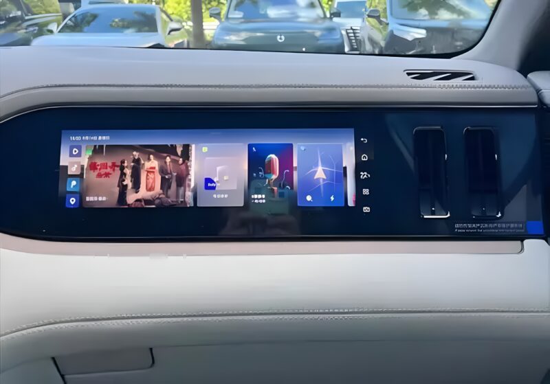 Интерьер нового внедорожника BYD Denza N8L официально представлен: старт продаж — 26 сентября