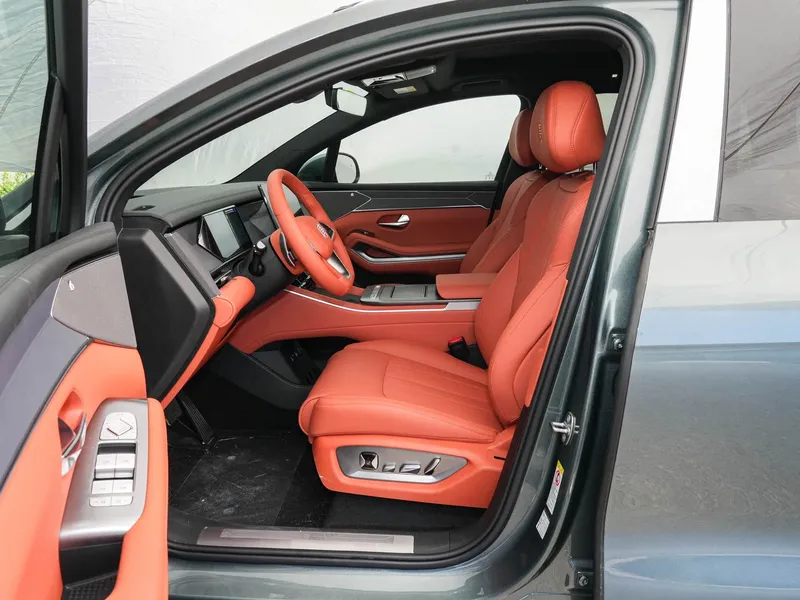 BYD Tang L 2024: новий флагманський електрокросовер на 1100 к.с. — зарядка на 400 км за 5 хвилин