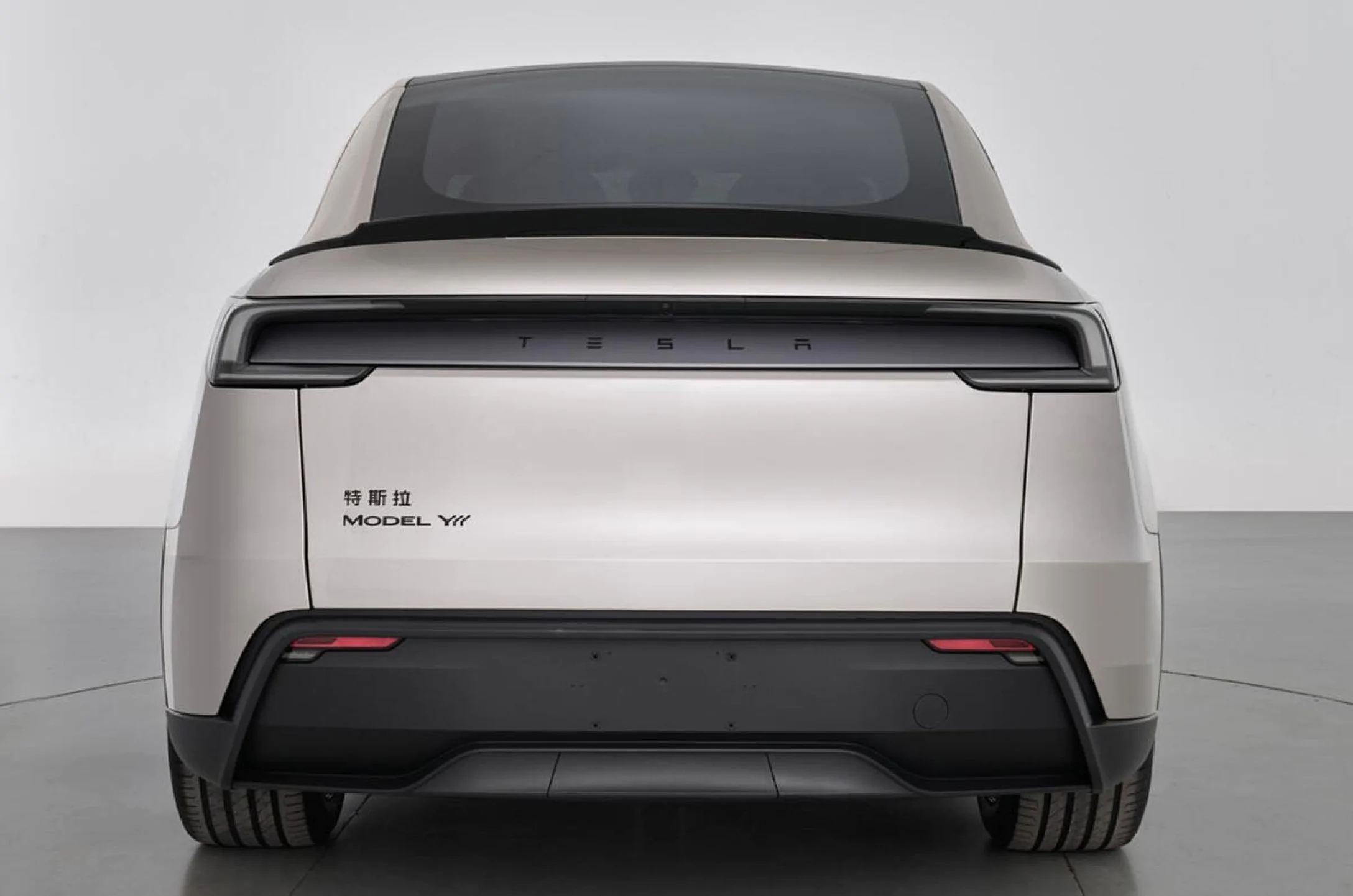 Новий Tesla Model Y L 2025: подовжений електрокросовер із трьома рядами сидінь і потужністю 456 к.с.
