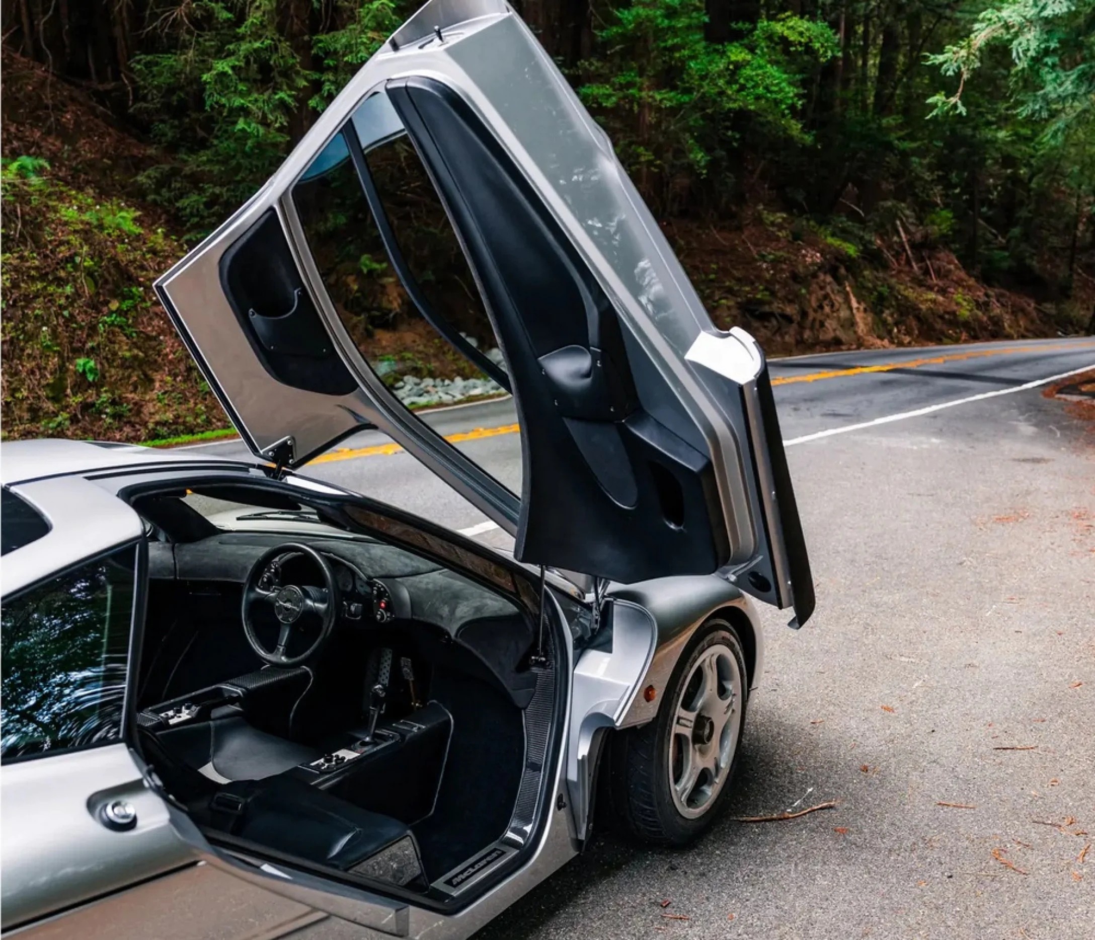 Виставлено на продаж McLaren F1 — найшвидший суперкар 90-х за $23 мільйони
