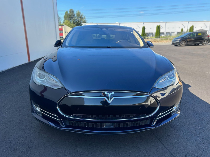 Tesla Model S 2014 Tesla Model S 2014