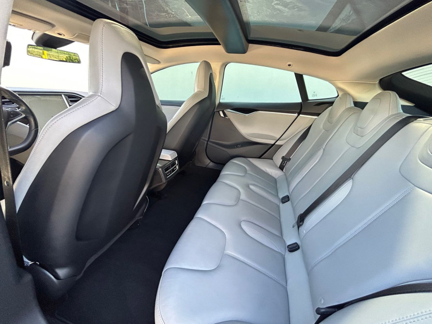 Tesla Model S 2014 Tesla Model S 2014