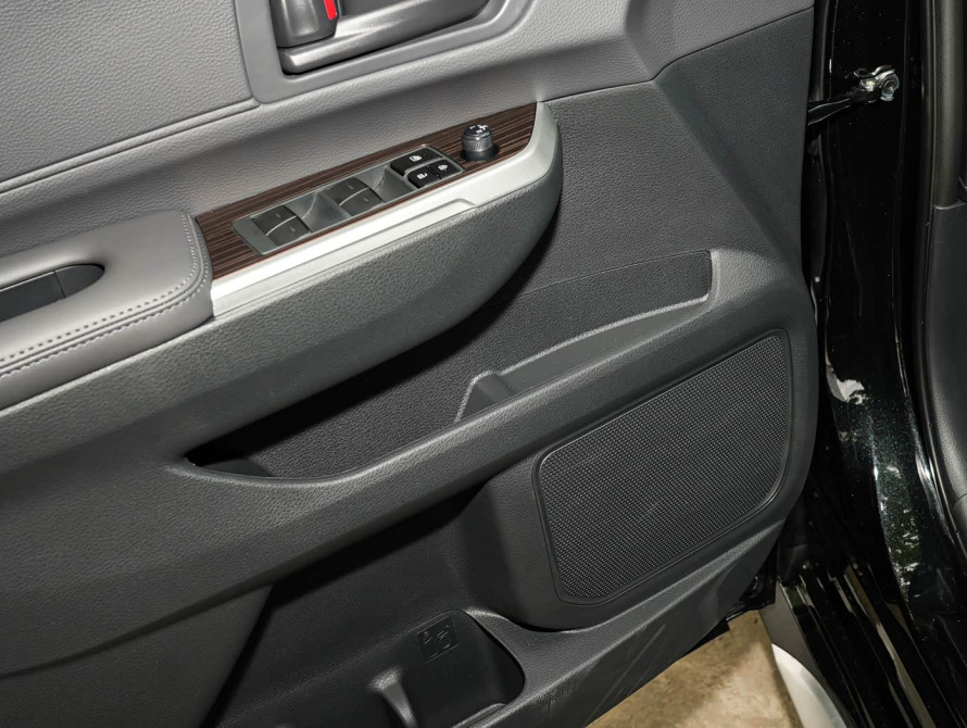 Toyota Granvia Basic 2026 Toyota Granvia Basic 2026