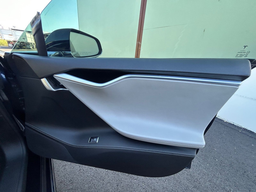Tesla Model S 2014 Tesla Model S 2014