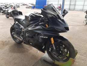 YAMAHA YZFR6 2017 - 3 