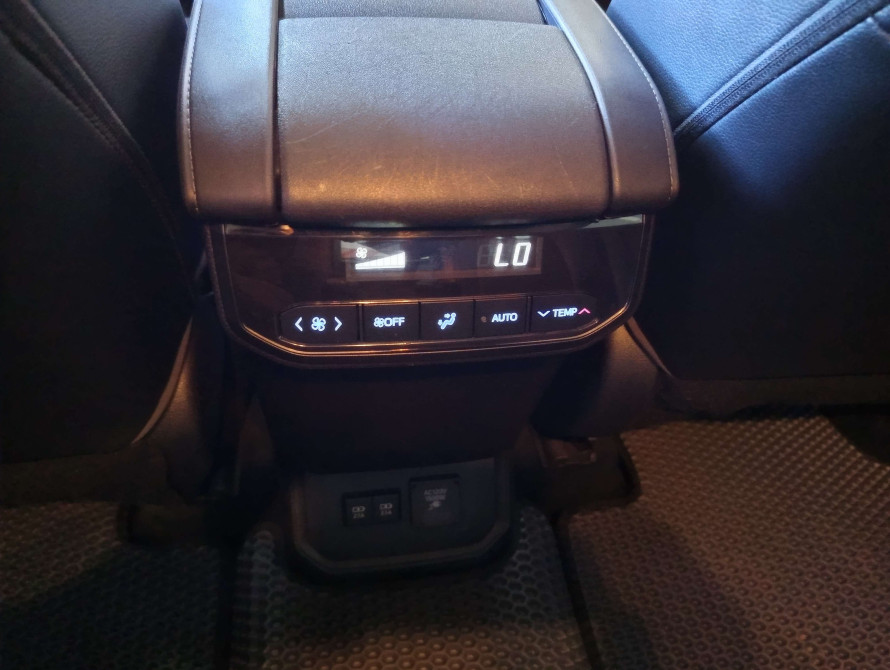 Toyota Highlander 2020 Hybrid Limited Toyota Highlander 2020 Hybrid Limited