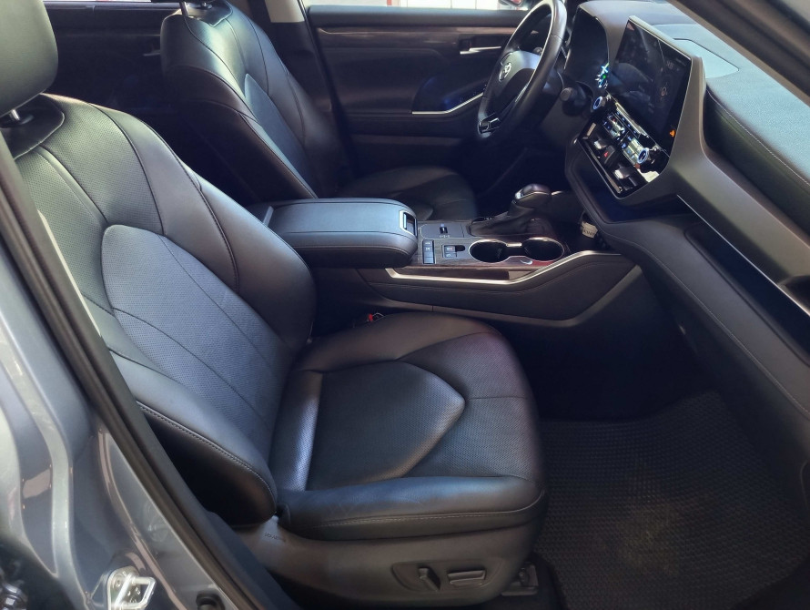 Toyota Highlander 2020 Hybrid Limited Toyota Highlander 2020 Hybrid Limited